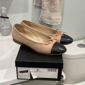 Authentic chanel ballerina flats 6.5 beige